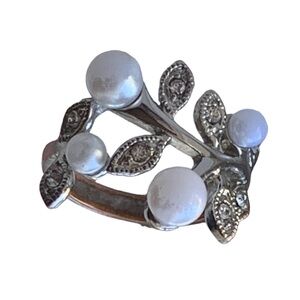 Faux Pearl & Clear Crystal Silver Plated White Berry Leaf Ring Woman’s Jewelry